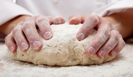 Εδώ ζυμώνεται – Εδώ ψήνεται: το ειδικό σήμα του φρέσκου ψωμιού στους φούρνους