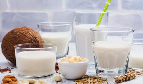 Νέα μελέτη αναδεικνύει το πιο υγιεινό φυτικό γάλα