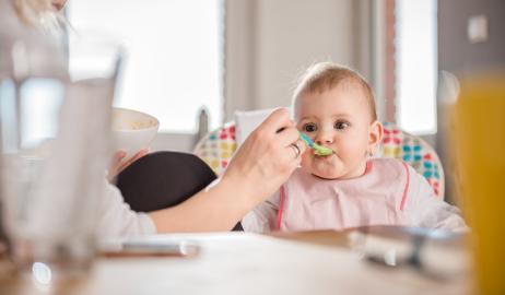Θα πρέπει να ανησυχείτε για το αρσενικό στις τροφές του μωρού σας;