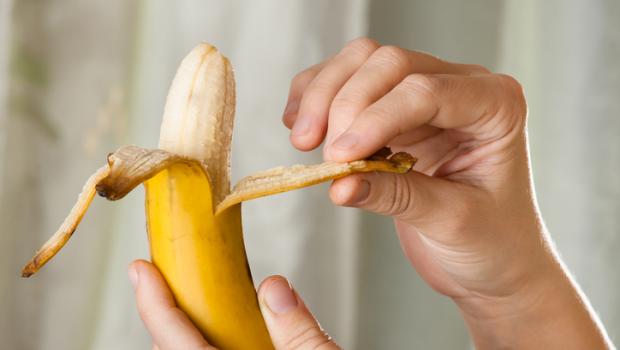 Οι μπανάνες προκαλούν δυσκοιλιότητα ή ανακουφίζουν τελικά;