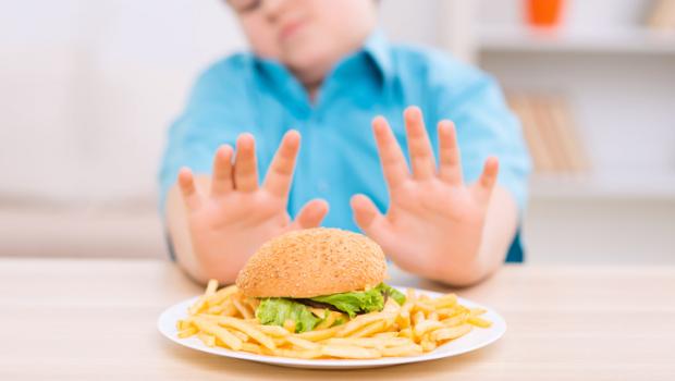 Η παχυσαρκία μπορεί να προκαλέσει πρώιμη εφηβεία και στα αγόρια