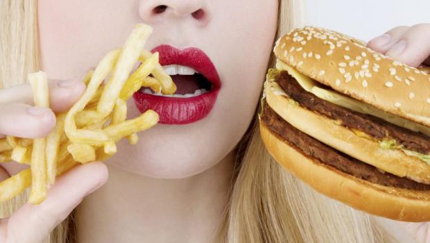 4 super διατροφικές εκδοχές απαγορευμένων ως τώρα junk food! 